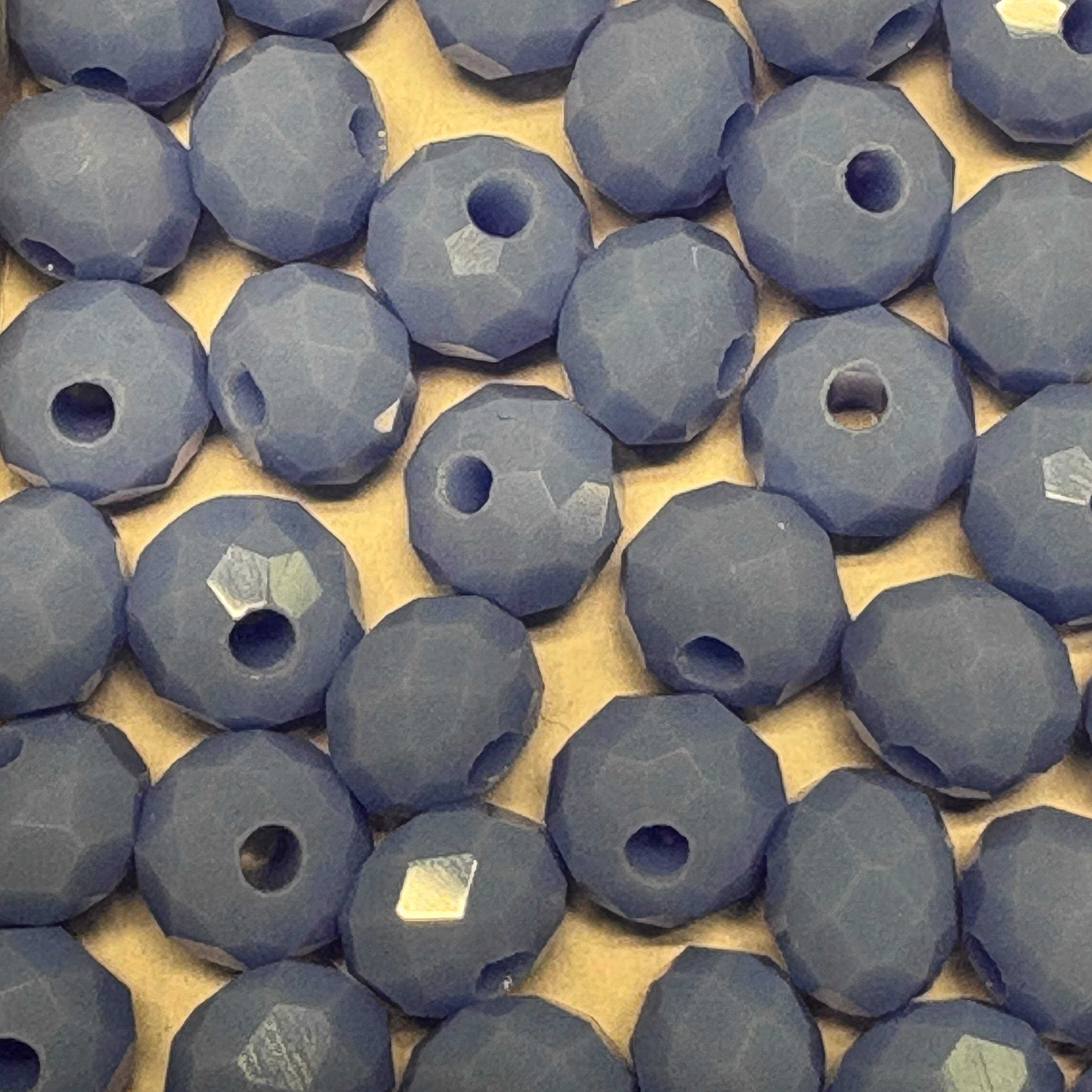 6mm Rondelle Glass Bead - Crystal Mum